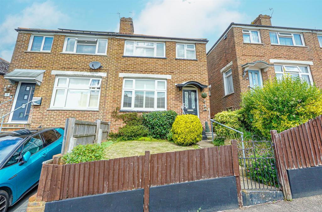 Clifton Road, Hastings 3 bed semidetached house for sale £315,000