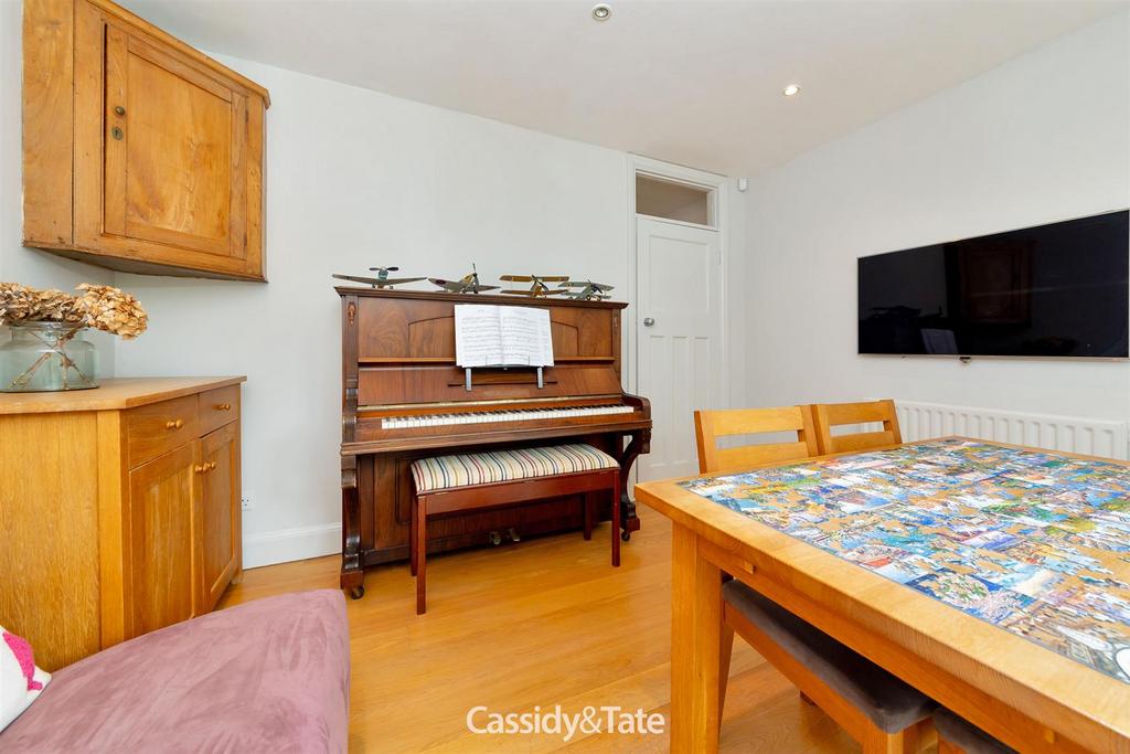 152 Marshalswick Lane 044.jpg