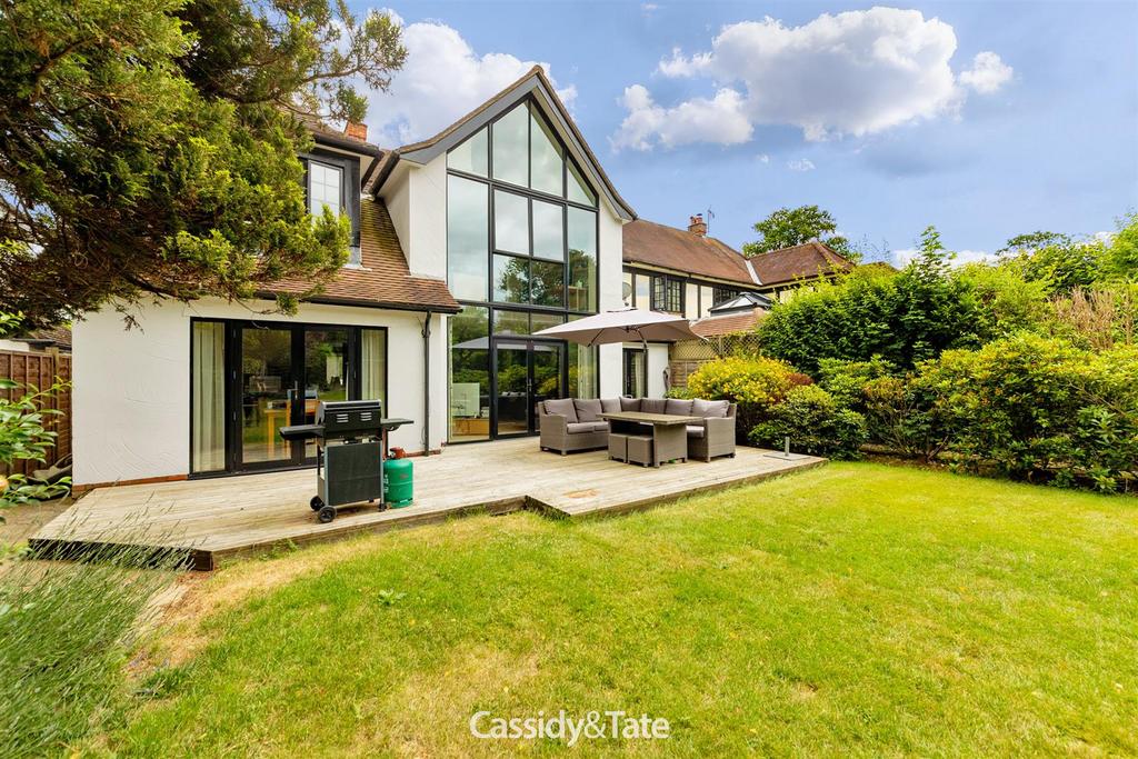 152 Marshalswick Lane Reshoot 007.jpg