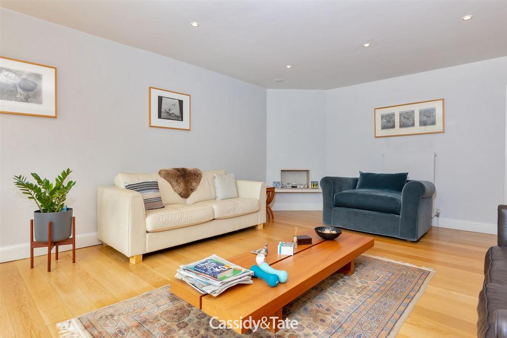 152 Marshalswick Lane 034.jpg