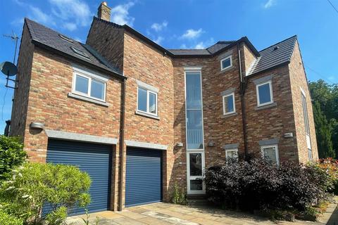 4 bedroom detached house for sale, High Street, Airmyn, Goole