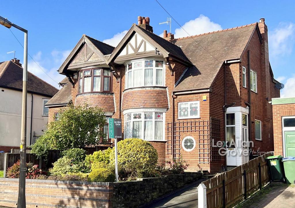 Haden Park Road, Cradley Heath 3 bed semidetached house £350,000