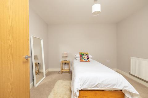 202 Armidale Place, Bristol, BS6 5BQ