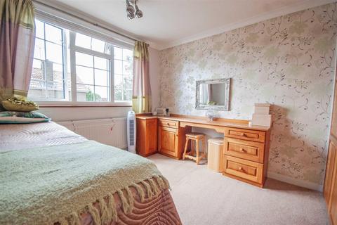 12 Brograve Close, Chelmsford, CM2 8YA
