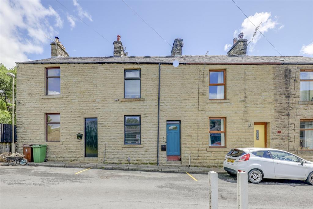 Dobbin Lane, Higher Cloughfold, Rossendale 2 bed terraced house for