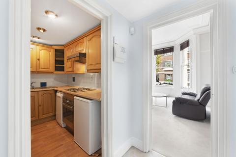 1 bedroom flat to rent, Campden Hill Gardens, W8