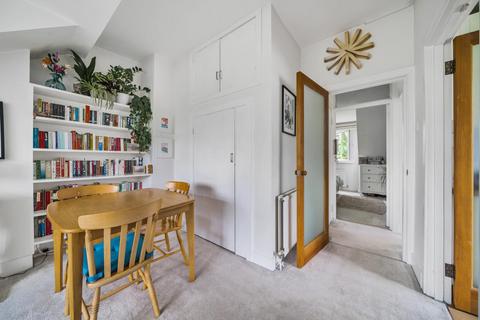 Flat 3, 9 Avenue Gardens, London, W3 8HA