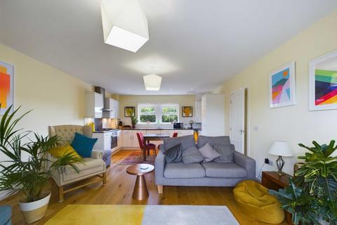 3 bedroom apartment for sale, Adrian Close, Boxmoor