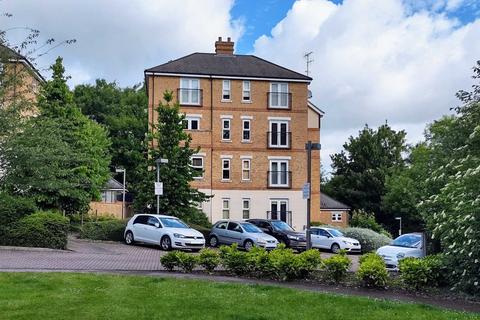 3 bedroom apartment for sale, Adrian Close, Boxmoor