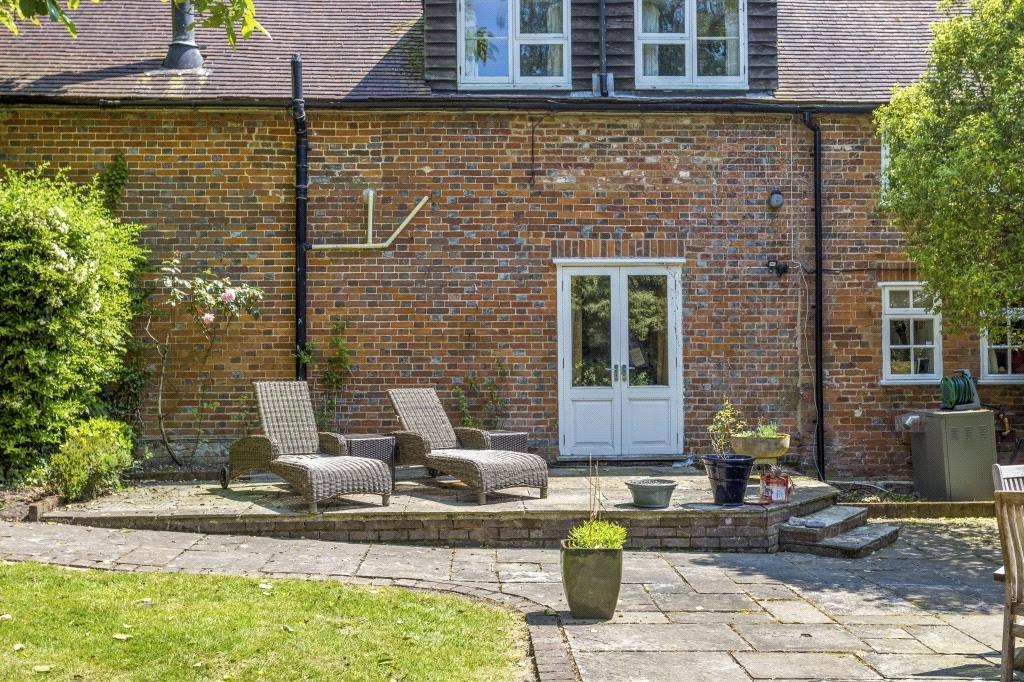 Alfresco Dining