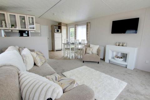 2 bedroom lodge for sale, The Nurseries Holiday Park, , Mumby LN13