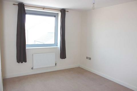 1 bedroom apartment to rent, Defence Close, West Thamesmead, SE28 0NQ