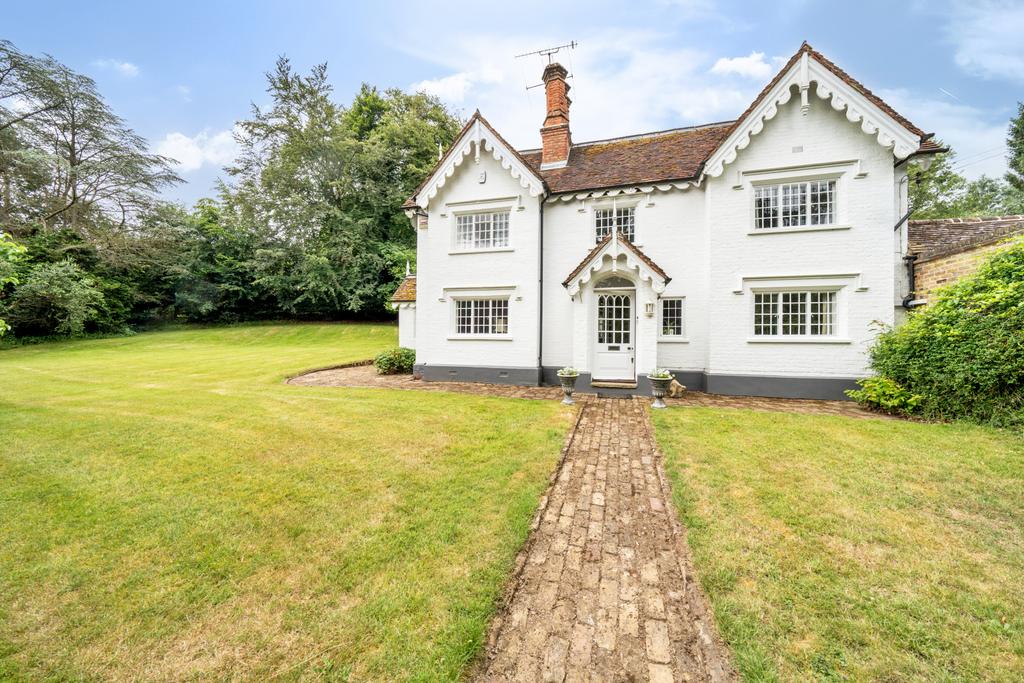 Hay Lane, Fulmer, Buckinghamshire, SL3 4 bed detached house for sale