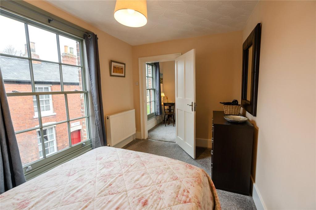 Fff - Bedroom (2)