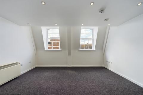 2 bedroom apartment to rent - Queens House, Paragon Street, HU1