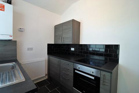 2 bedroom terraced house to rent, Millhill Street, Blackburn, BB2