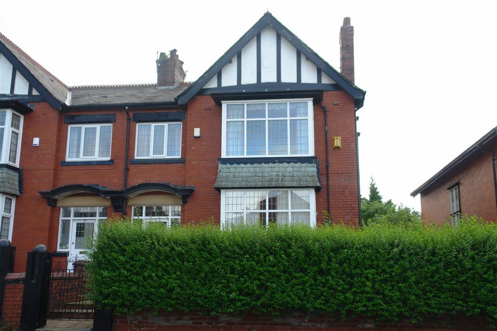 Kensington Road, Oldham 4 bed semidetached house for sale £500,000