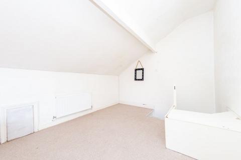 10 Trentham Row, Leeds, LS11 6HU