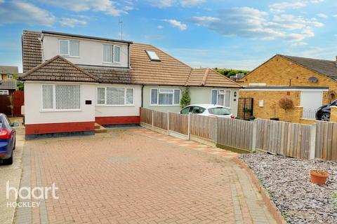 55 Ferry Road, Hullbridge, Hockley, SS5 6DN
