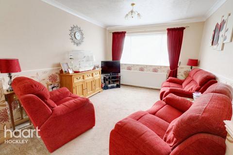 55 Ferry Road, Hullbridge, Hockley, SS5 6DN