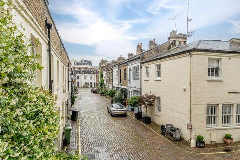 3 bedroom terraced house for sale - Lancaster Mews, W2