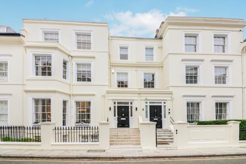 4 bedroom detached house to rent, Cambridge Place, Kensington, London, W8