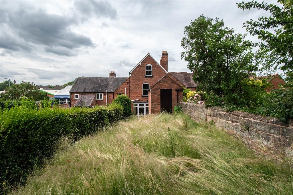 113 Worcester Road