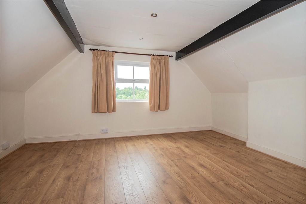 113 Worcester Road