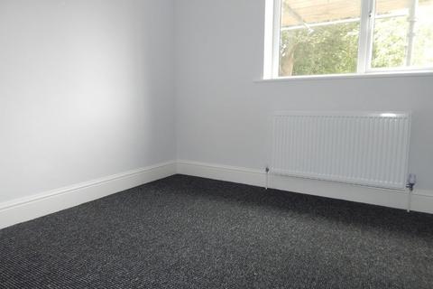 2 bedroom terraced house to rent, Syke Street, Earlsheaton, Dewsbury