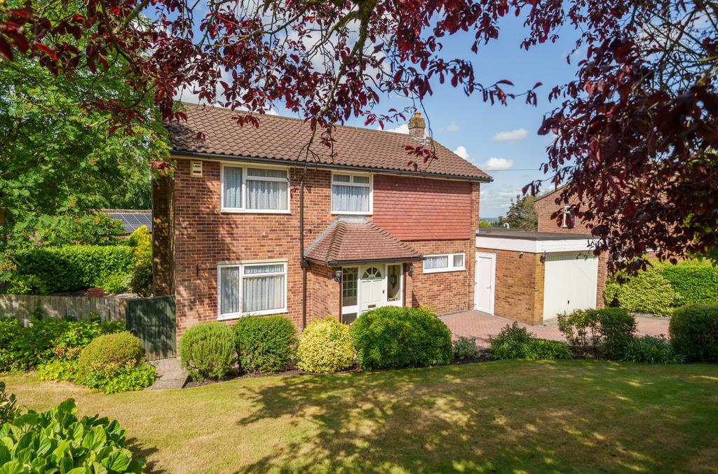 Teg Down Meads, Winchester, SO22 3 bed detached house for sale £750,000