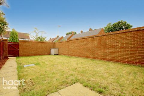 7 Broadview Close, Kingsnorth, Ashford, TN25 7AQ