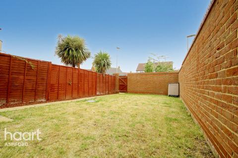 7 Broadview Close, Kingsnorth, Ashford, TN25 7AQ