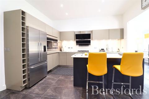 2 Baynard Avenue, Little Dunmow, Dunmow, CM6 3FF