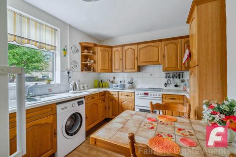3 bedroom semi-detached house for sale, Muirfield Road, South Oxhey
