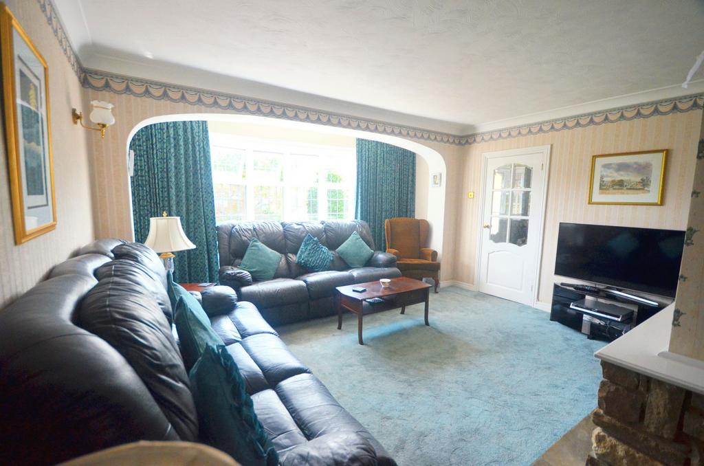 Kenilworth Drive, Borehamwood, WD6 3 bed semidetached house for sale