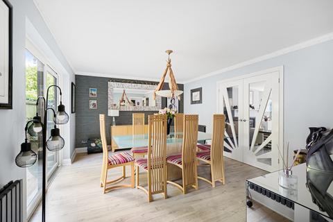 160 Bush Road, Cuxton, Rochester, ME2 1HB