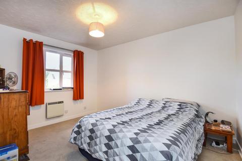 2 bedroom apartment to rent - Friarscroft Way,  Aylesbury,  HP20