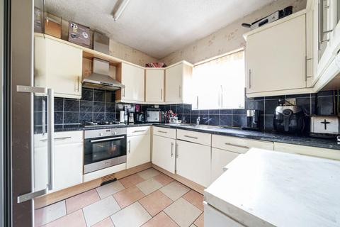 5 Knapmill Way, London, SE6 3TD