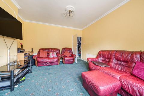 5 Knapmill Way, London, SE6 3TD