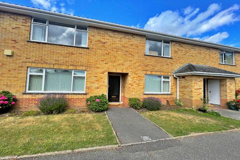 2 bedroom flat to rent, Ferndown