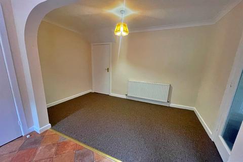 2 bedroom flat to rent, Ferndown