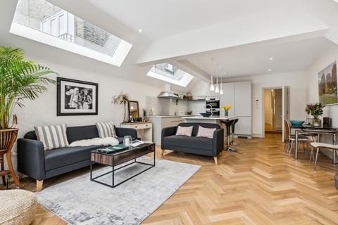 2 bedroom flat for sale, Wardo Avenue, London