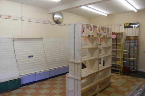 Shop to rent, Stanney Lane, Ellesmere Port, Cheshire. CH65 9AE