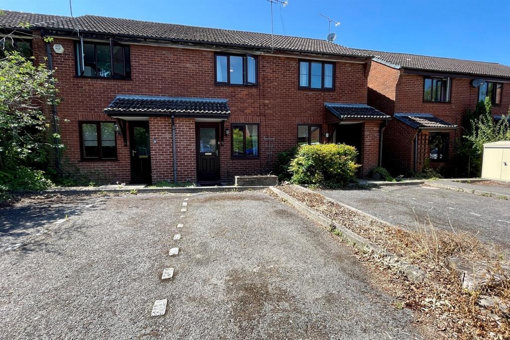 Chandlers Ford 2 bed terraced house for sale £240,000
