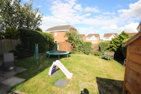 3 bedroom semi-detached house to rent, Copperfield Close, Sherburn in Elmet, LS25