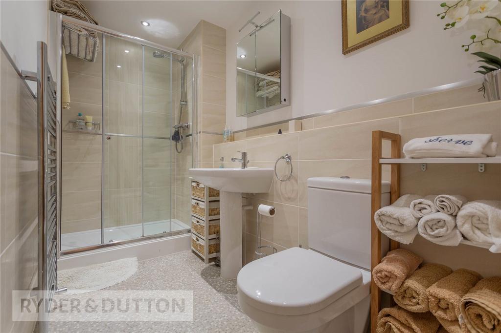 Master En-Suite