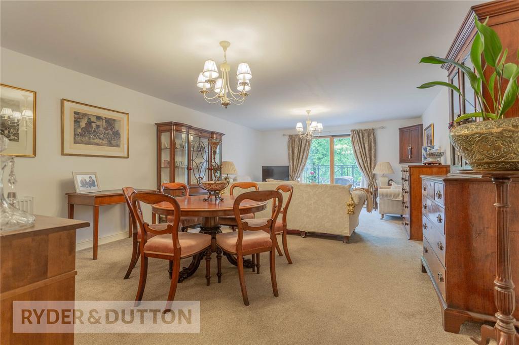 Dining/Lounge