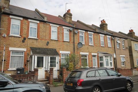 81 Myrtle Road, Hounslow, TW3 1QE