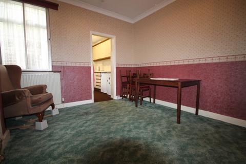 81 Myrtle Road, Hounslow, TW3 1QE