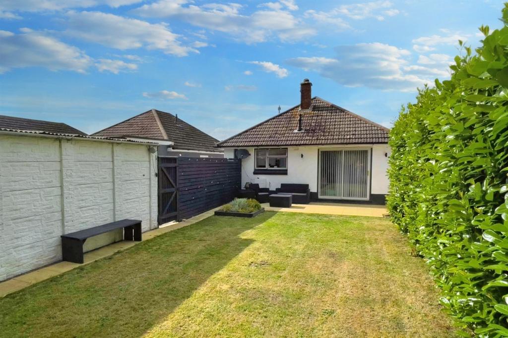 Creekmoor 2 bed bungalow for sale £350,000